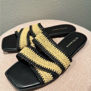 BCBGeneration Lileen Sandal women size 9M. 
Very good condition.